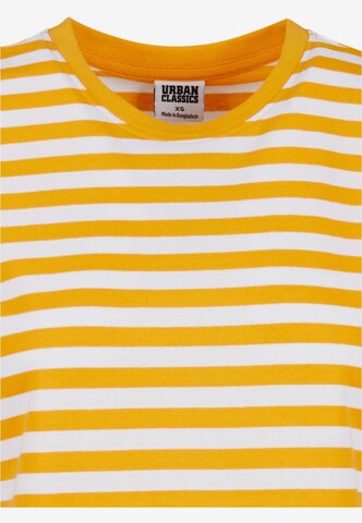 Maglietta di Urban Classics in giallo