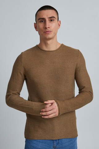 !Solid Sweater in Brown: front