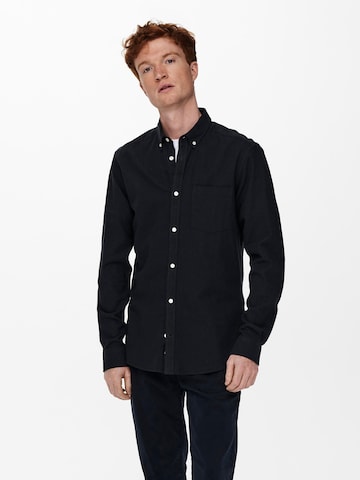 Coupe regular Chemise 'Niko' Only & Sons en bleu : devant