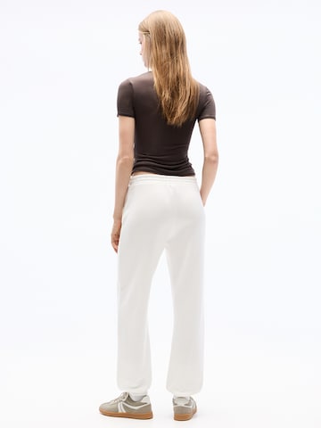 Tapered Pantaloni de la Pull&Bear pe gri