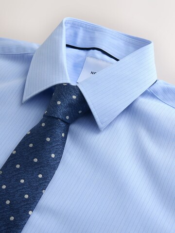 Next Regular Fit Set: Hemd und Krawatte in Blau