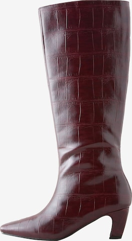 Next Boot 'Forever Comfort' in Red: front