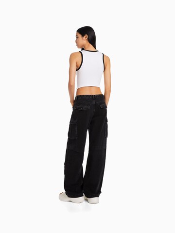 Wide leg Pantaloni eleganți de la Bershka pe negru