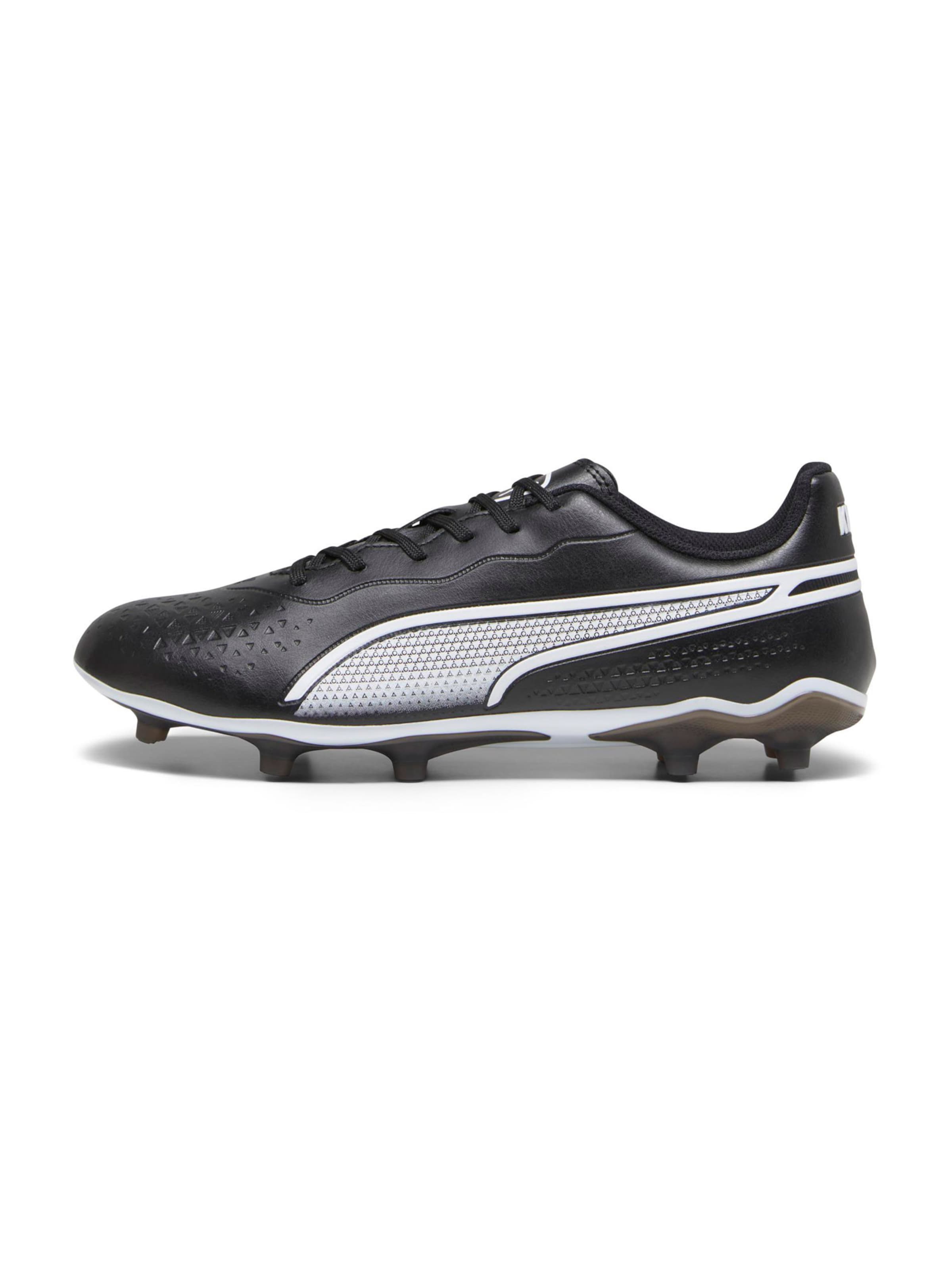 PUMA Soccer Cleats 'King Match' in Black: front