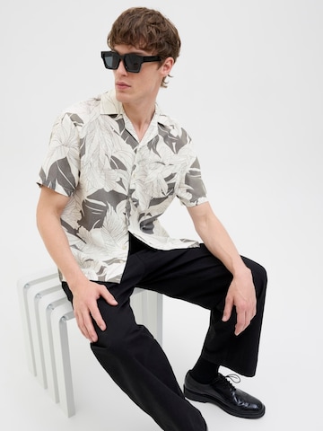 JACK & JONES Средняя посадка Рубашка 'JPRBLUBahamas' в Серый