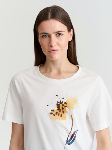Tricou 'Landa 1' de la TATUUM pe alb