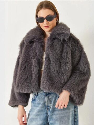 Veste mi-saison Bianco Lucci en gris : devant