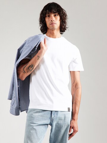 Lyle & Scott Футболка 'Clamp' в Белый: спереди