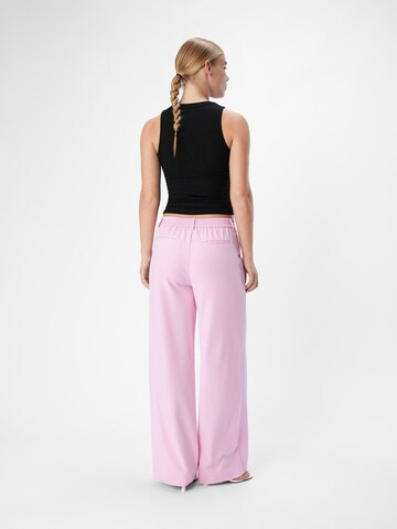 Wide leg Pantaloni con pieghe 'OBJLisa' di OBJECT in rosa