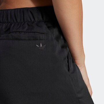 Largi Pantaloni 'Premium Essentials' de la ADIDAS ORIGINALS pe negru