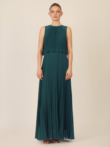 APART Evening Dress in Green: front