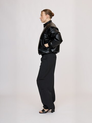 Résumé Between-Season Jacket ' OmeraRS ' in Black: side