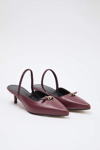 Trendyol - Zapatos destalonado en rojo