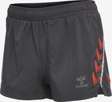 Hummel Regular Sportshorts in Grau