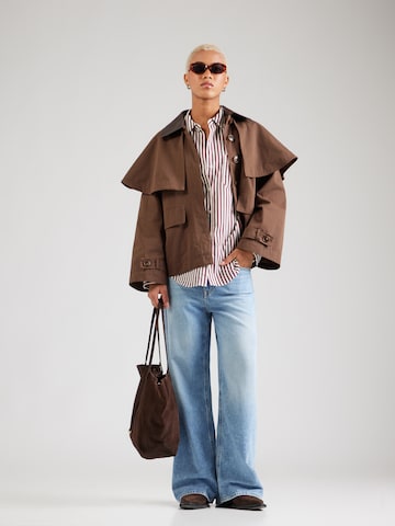 SISTERS POINT Демисезонная куртка 'LENA' в Коричневый