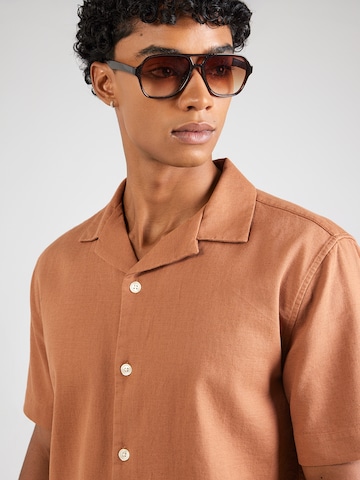 Abercrombie & Fitch Regular fit Πουκάμισο σε καφέ