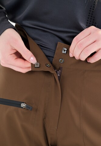 SLOPE Loosefit Skihose 'Zuki' in Braun