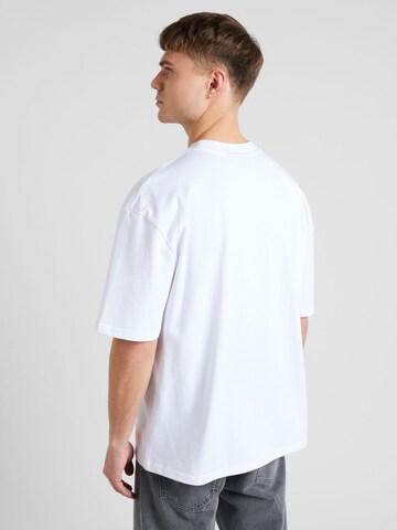 Pegador Koszulka 'CARLO' w kolorze biały