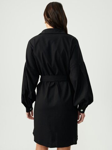 St MRLO Košilové šaty 'BLIGH' – černá: zadní strana