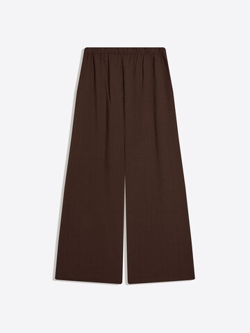Bershka Široký strih Nohavice - Hnedá