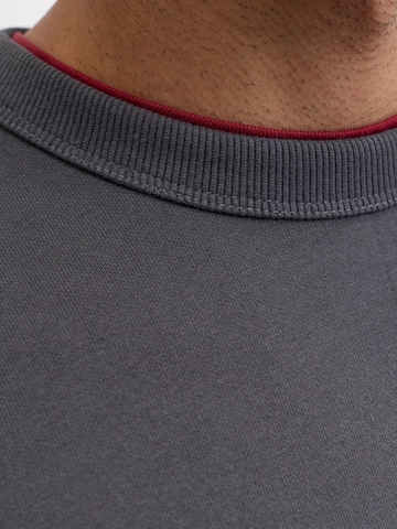 Sweat-shirt JACK & JONES en gris