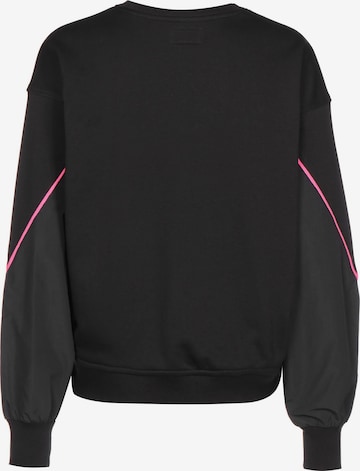 CONVERSE Sweatshirt in Schwarz