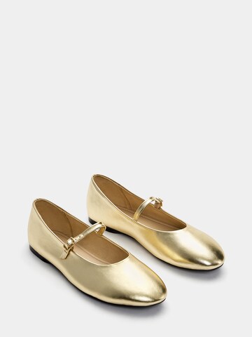Ballerina con cinturino di Pull&Bear in oro