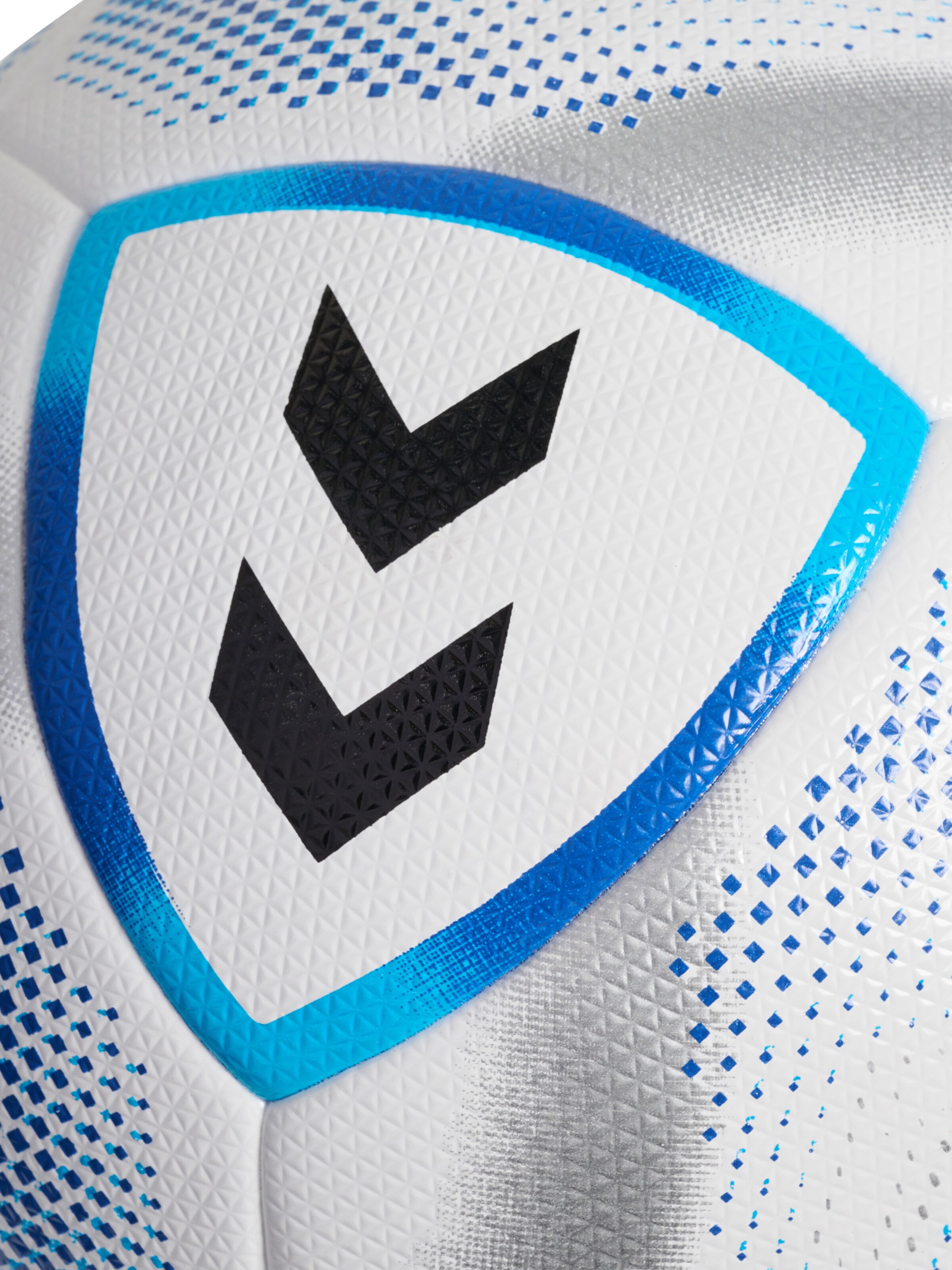 Hummel Ball 'Aerofly Training Pro' in Weiß