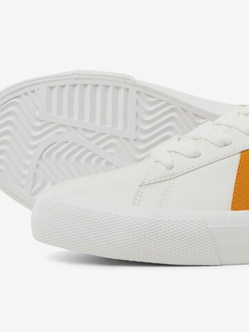 Baskets basses 'FREEMAN' JACK & JONES en blanc