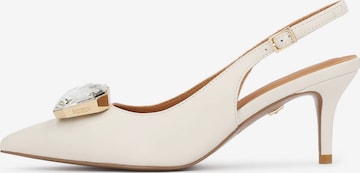 smėlio Kazar Basutės: priekis