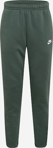 Pantaloni 'Club Fleece' de la Nike Sportswear pe verde: față
