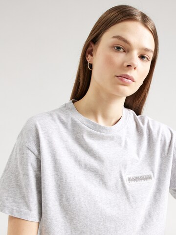 NAPAPIJRI T-Shirt 'IAATO' in Grau