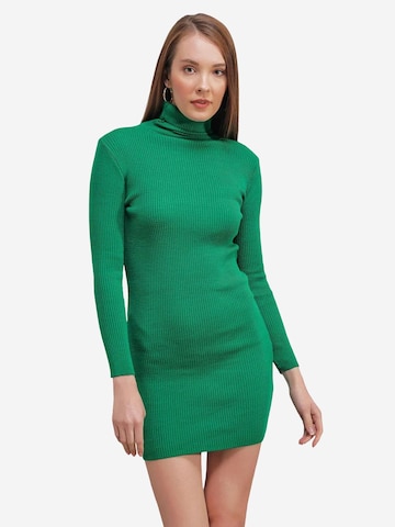 Bigdart Knitted dress in Green: front