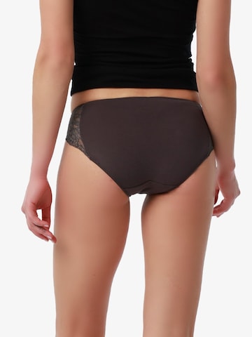 Blackspade Slip in Grey