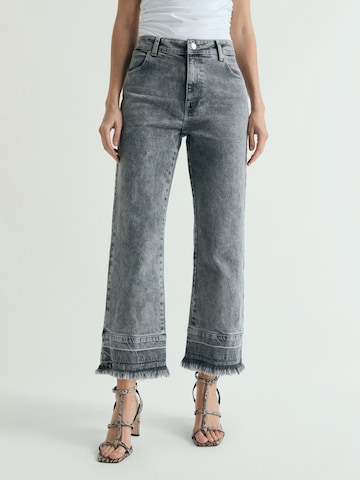 Scalpers Обычный Джинсы ' ' в Серый