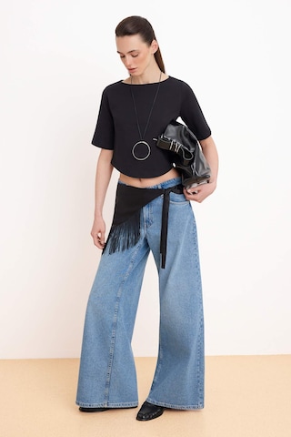 Trendyol Shirt in Black