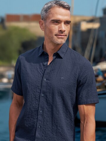 LERROS Regular Fit Kurzarmhemd im Knitterlook in Blau