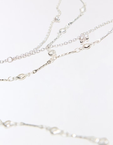 Bershka Halsband i grå