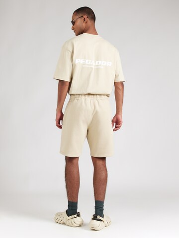 Pegador Regular Shorts in Beige