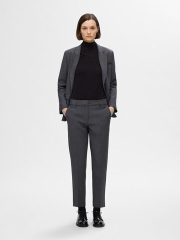 SELECTED FEMME Tapered Pressveckad byxa 'Rita-Ria' i grå