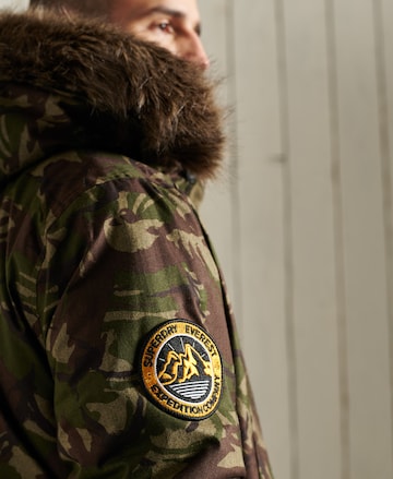 Superdry Regular Fit Parka 'Everest' in Braun