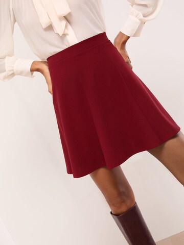 Lipsy Φούστα σε κόκκινο: μπροστά