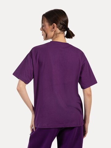 Smilodox Oversize T-Shirt Lyanna in Lila