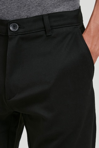 !Solid Slimfit Hose 'TO Frederic' in Schwarz