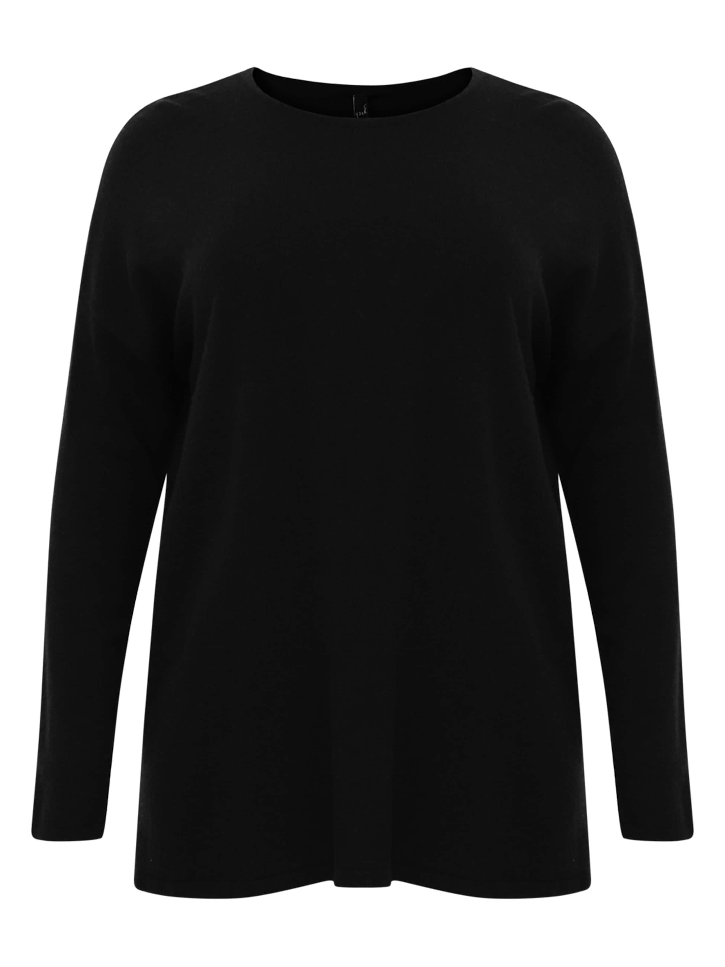 YOEK Trui in Zwart: voorkant