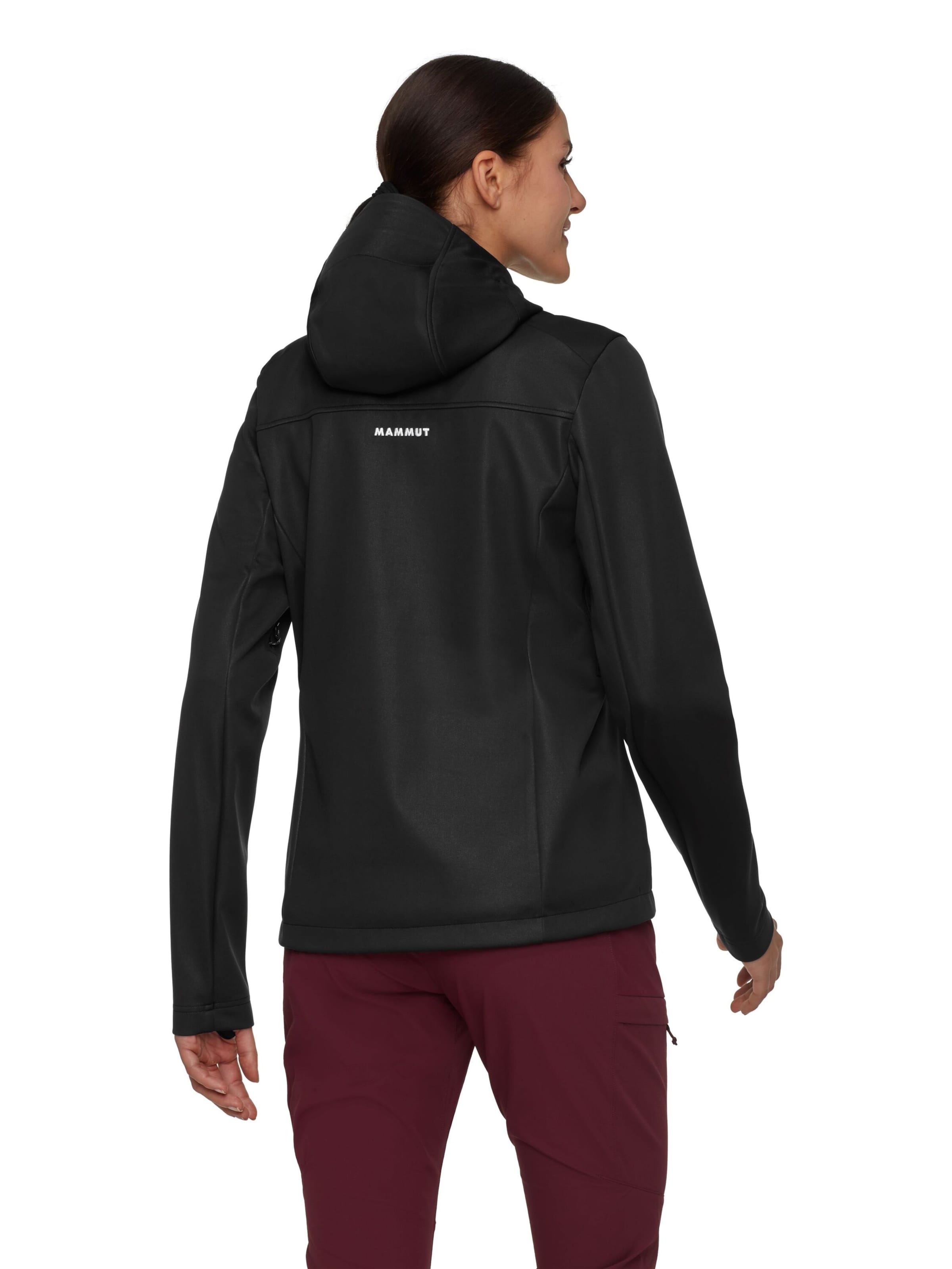 MAMMUT Outdoor Jacket in Black