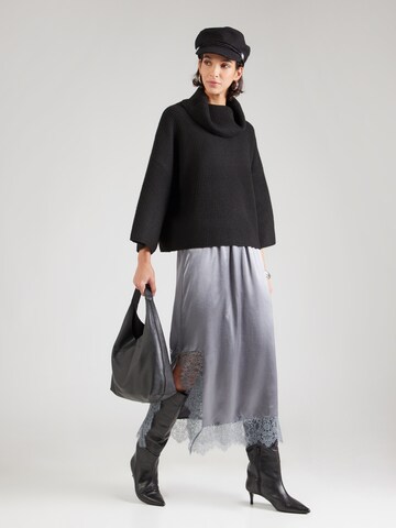 COMMA Tröja i svart