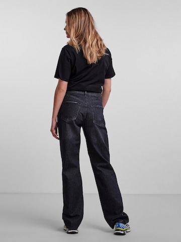 PIECES Regular Jeans 'Elan' in Black