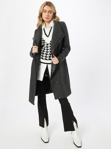 VERO MODA Between-Season Jacket 'CLASS MEGAN' in Grey