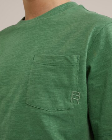 Tricou de la WE Fashion pe verde